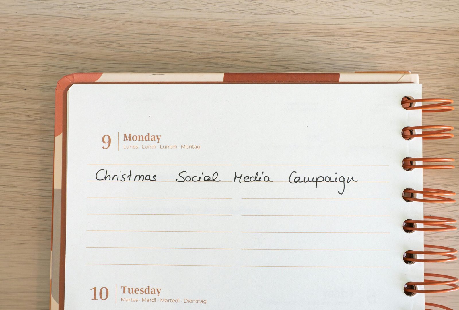 How to Build a Monthly Social Content Calendar with Free Tools [2025 Guide]