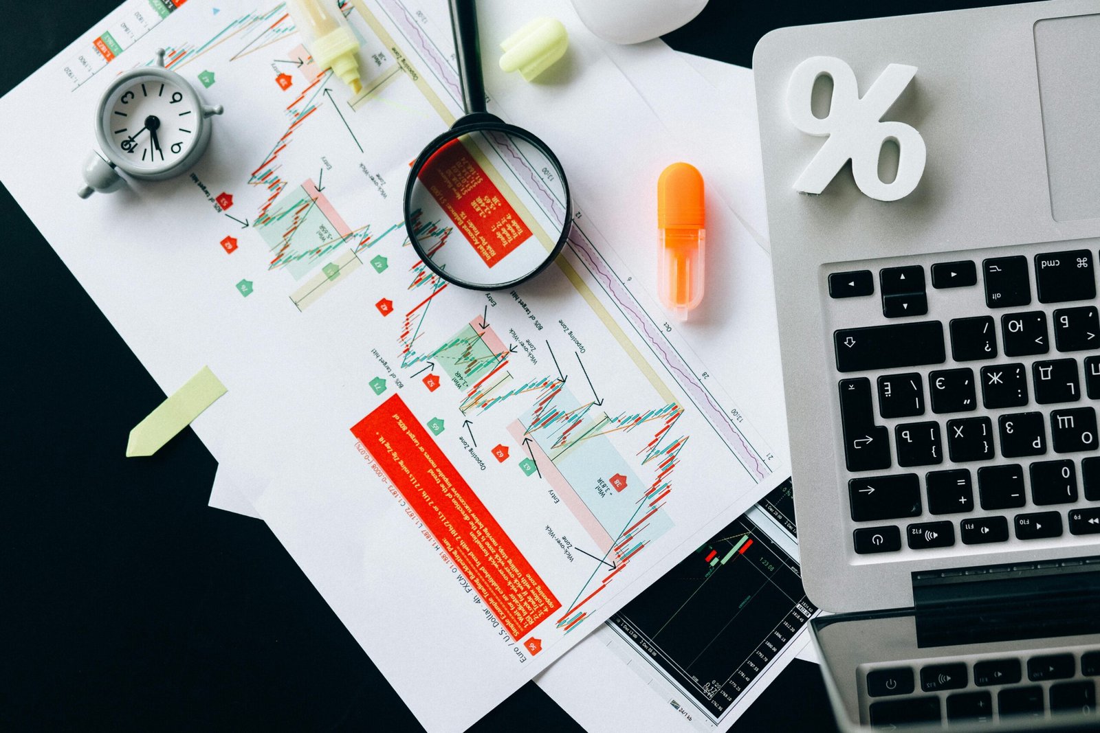How AI-Powered Tools Help Everyday Investors Manage Risk in 2025 [Updated]