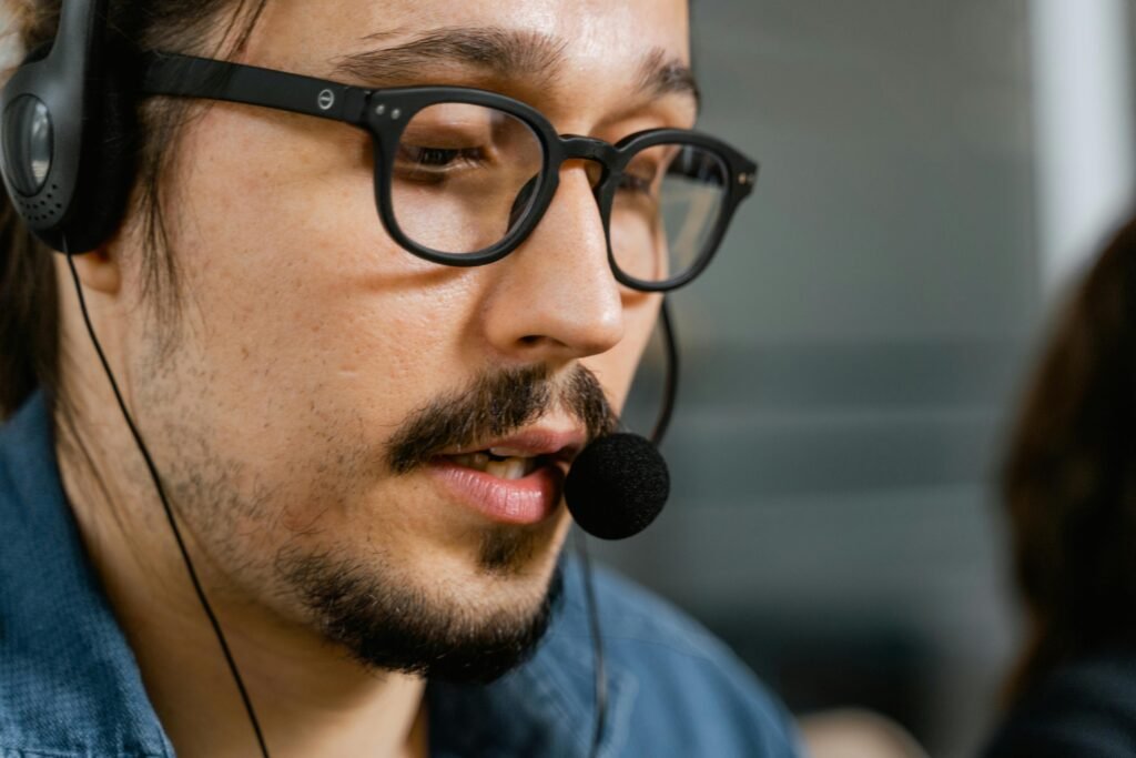 Combining Voice AI and Customer Service: Boosting Support Efficiency